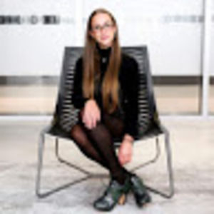 Meet your Posher, Stacy